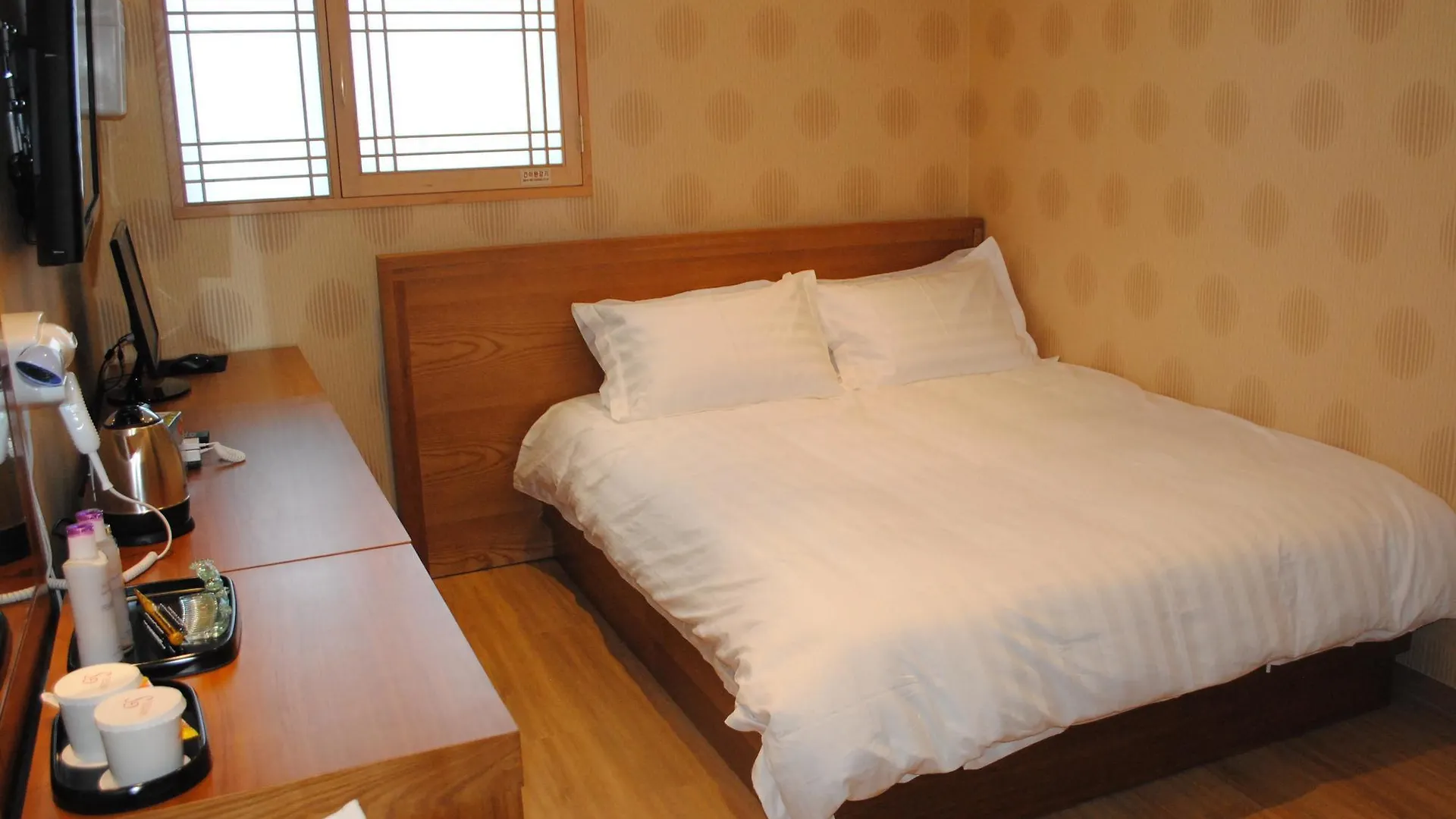 Gs Hotel Jongno Seoul 2*,